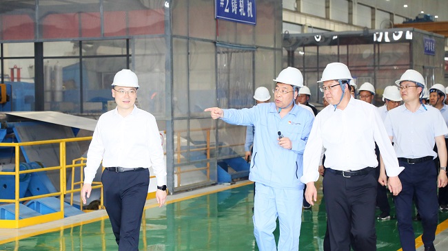 嵩縣產業(yè)觀摩團到萬基控股集團考察產業(yè)發(fā)展工作